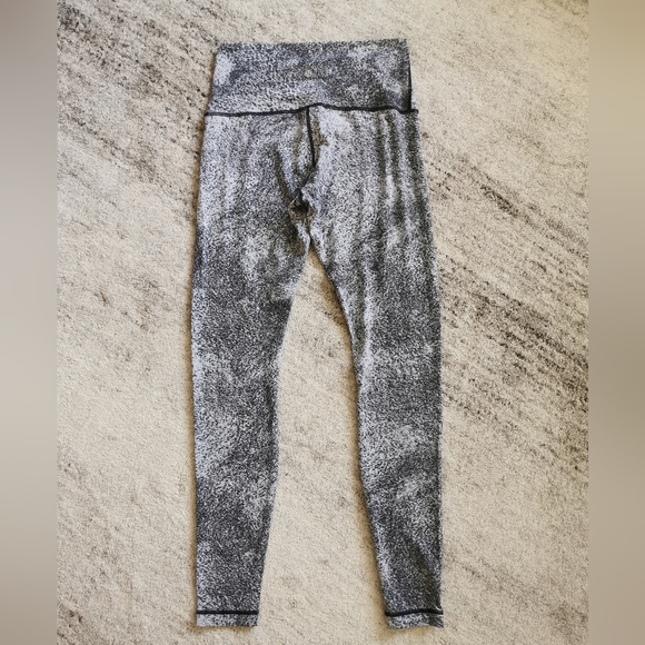 Lululemon Wunder under high rise tight - Picture 9 of 13